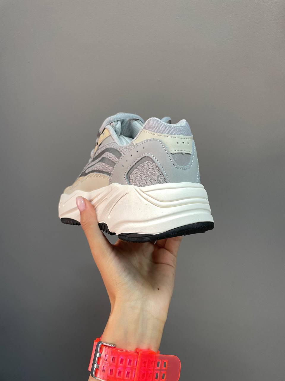 Adidas Yeezy Boost 700 V2 Cream 2