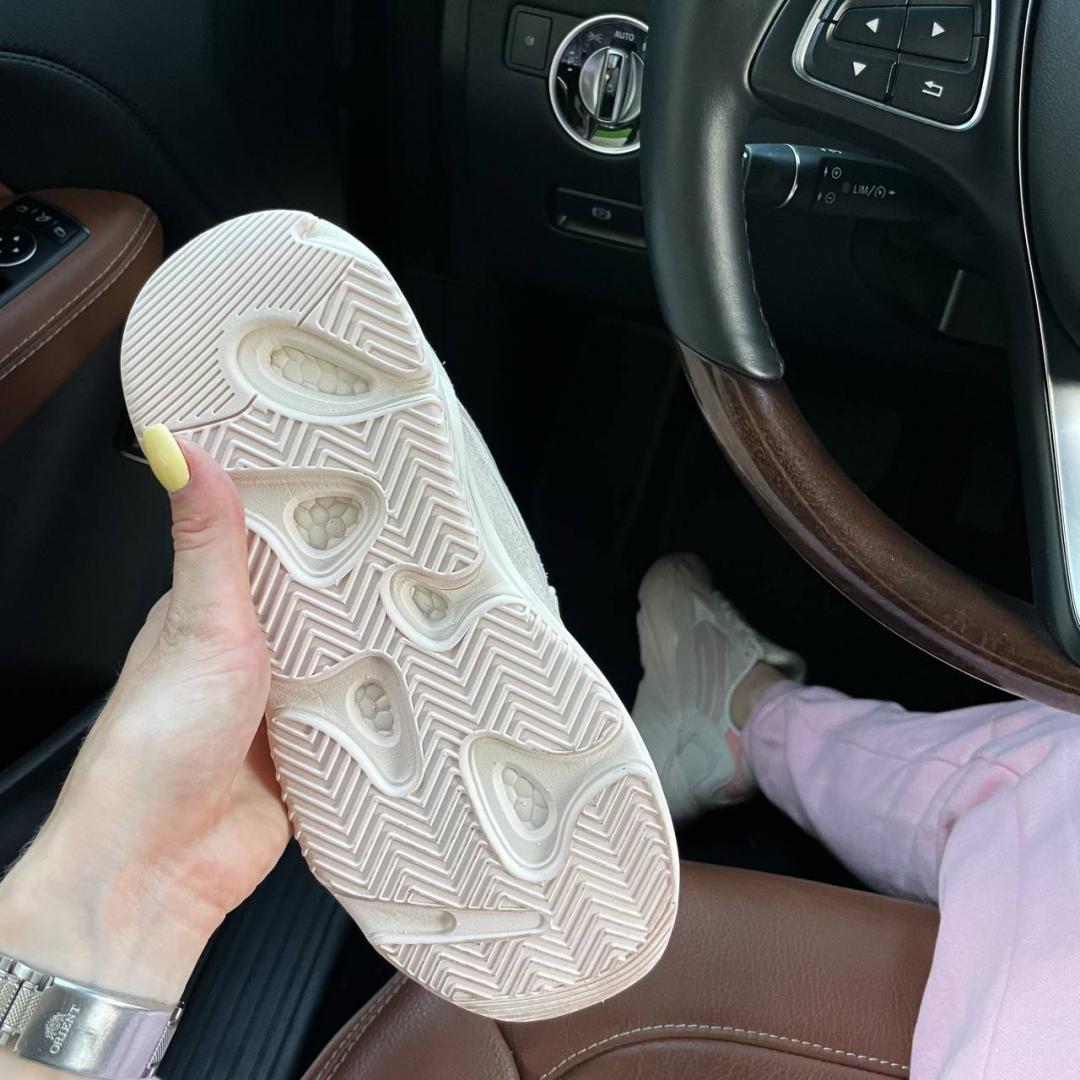 Adidas Yeezy Boost 700 V2 Pink Cream