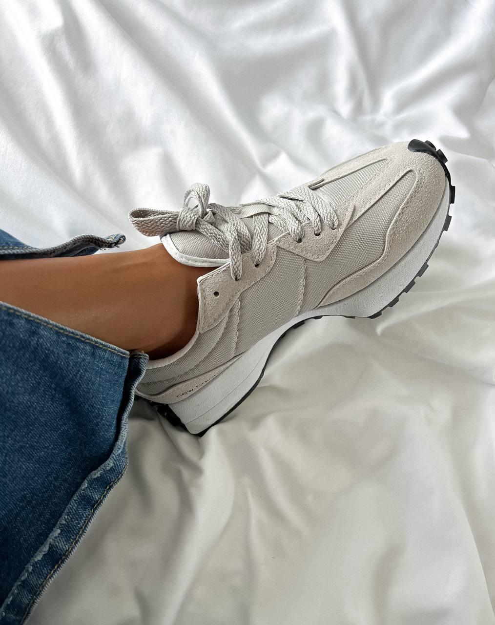 New Balance 327 Ivory