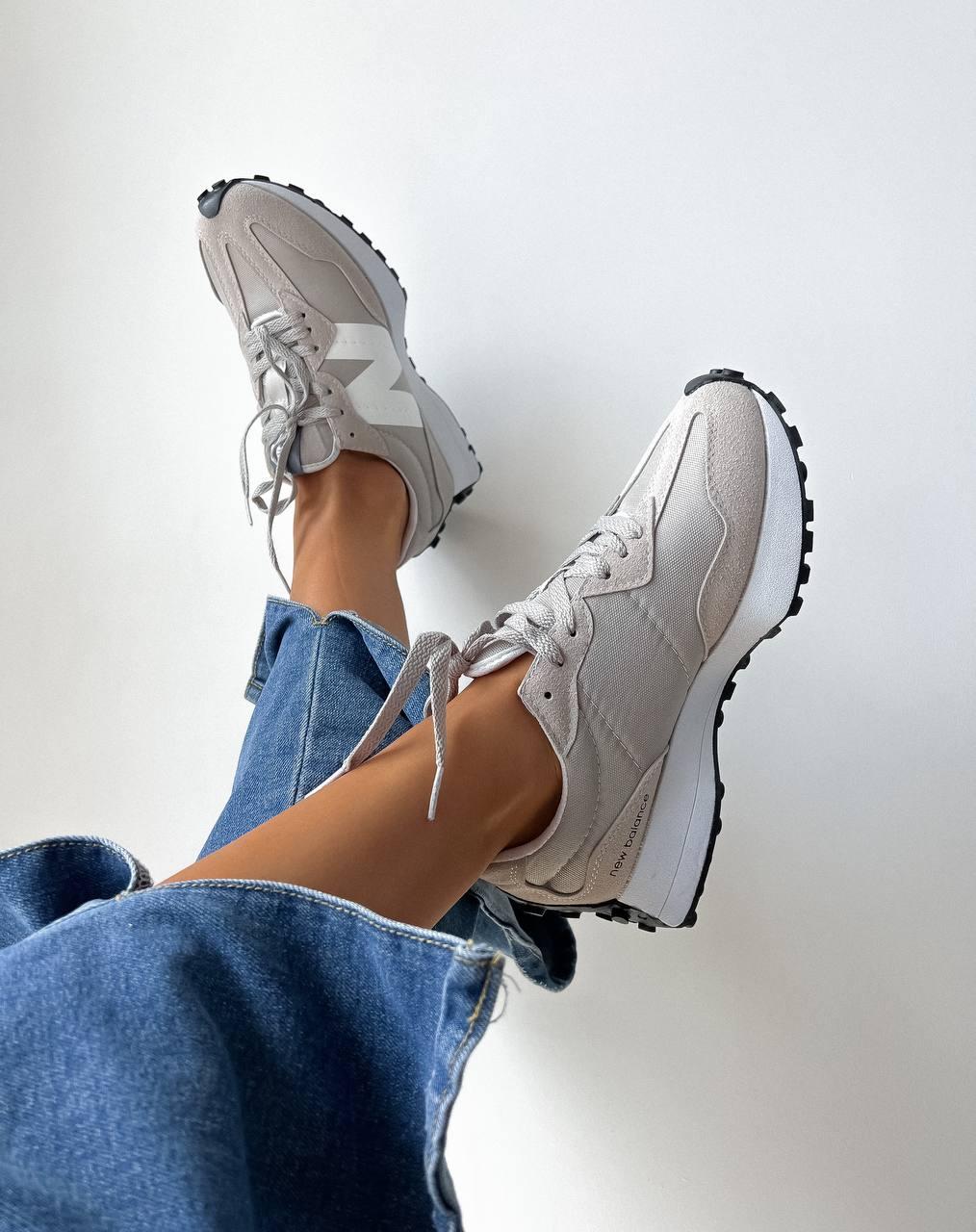 New Balance 327 Ivory