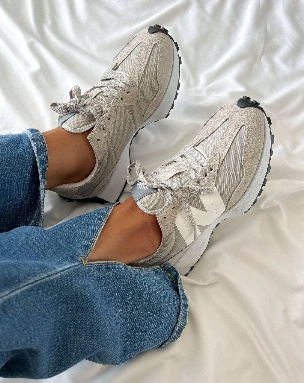 New Balance 327 Ivory