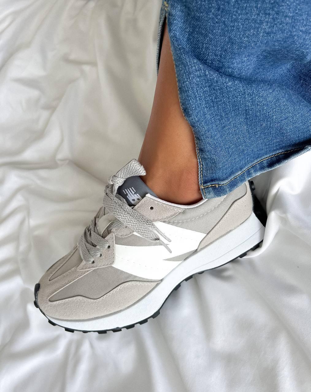 New Balance 327 Ivory