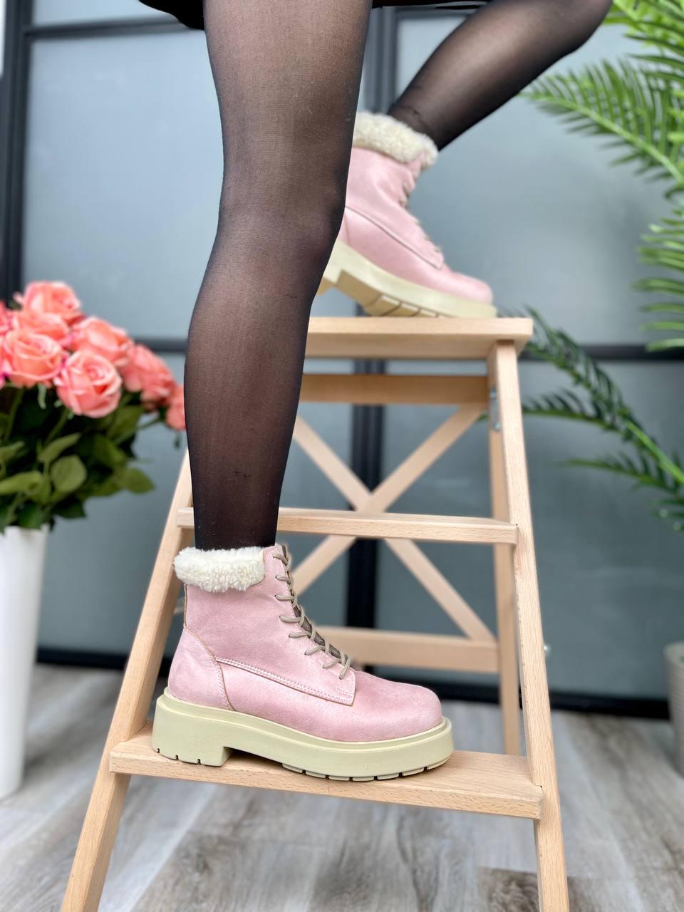 Suede Boots Low Pink Collar