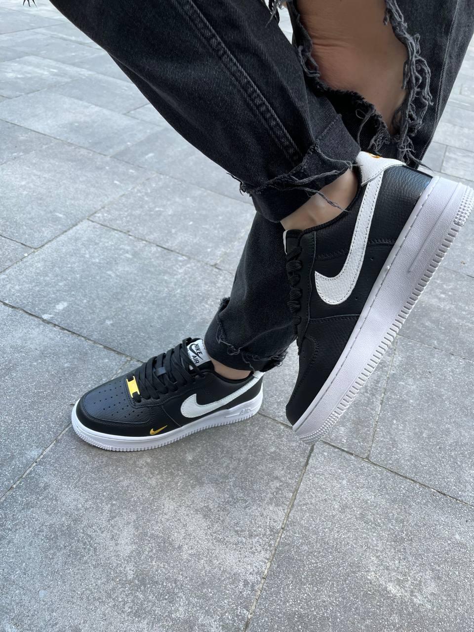Nike Air Force 1 Black White Logo