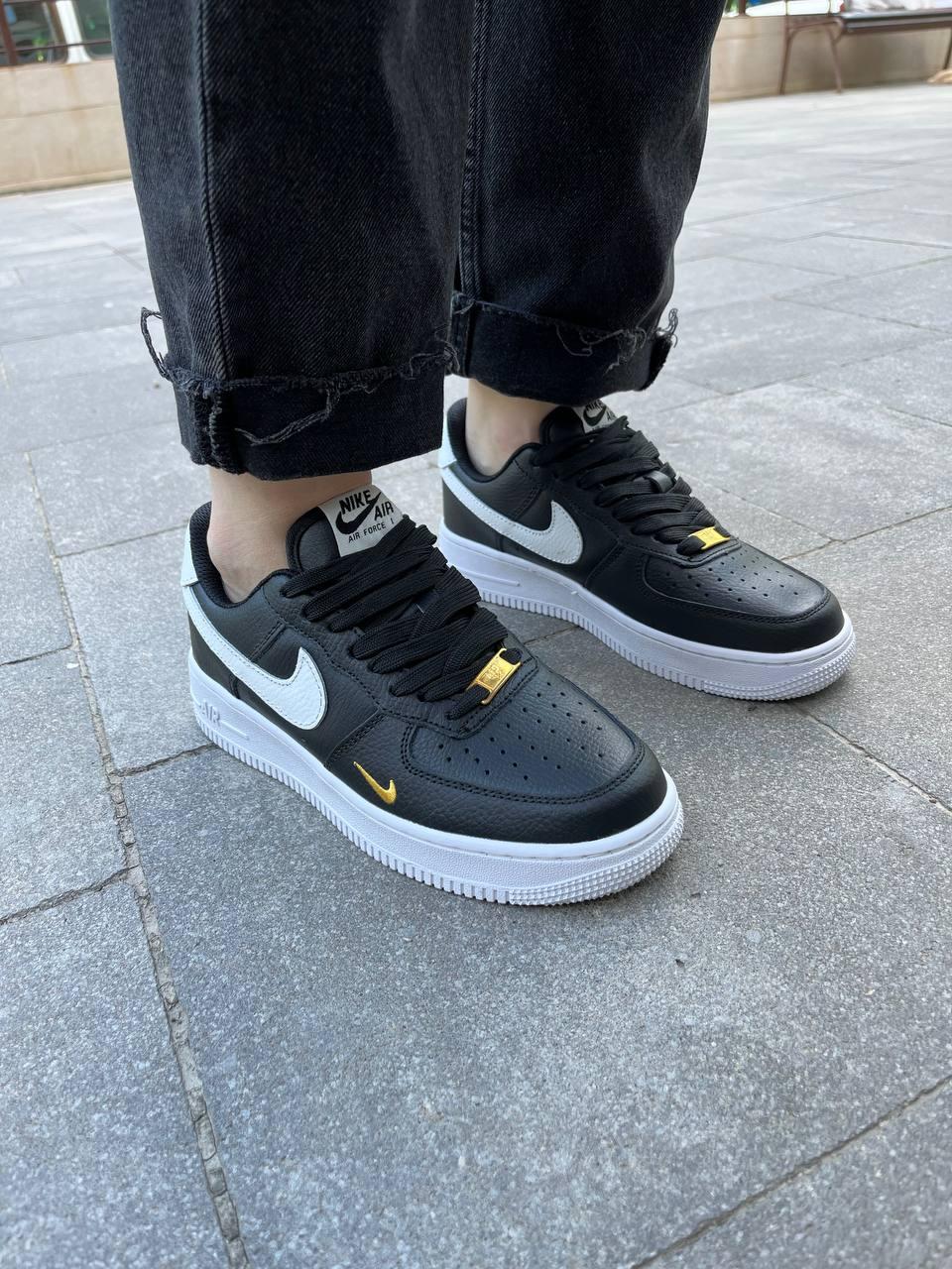 Nike Air Force 1 Black White Logo