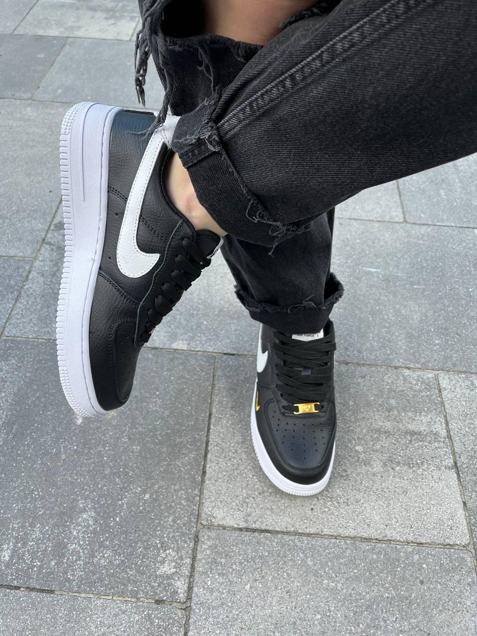 Nike Air Force 1 Black White Logo