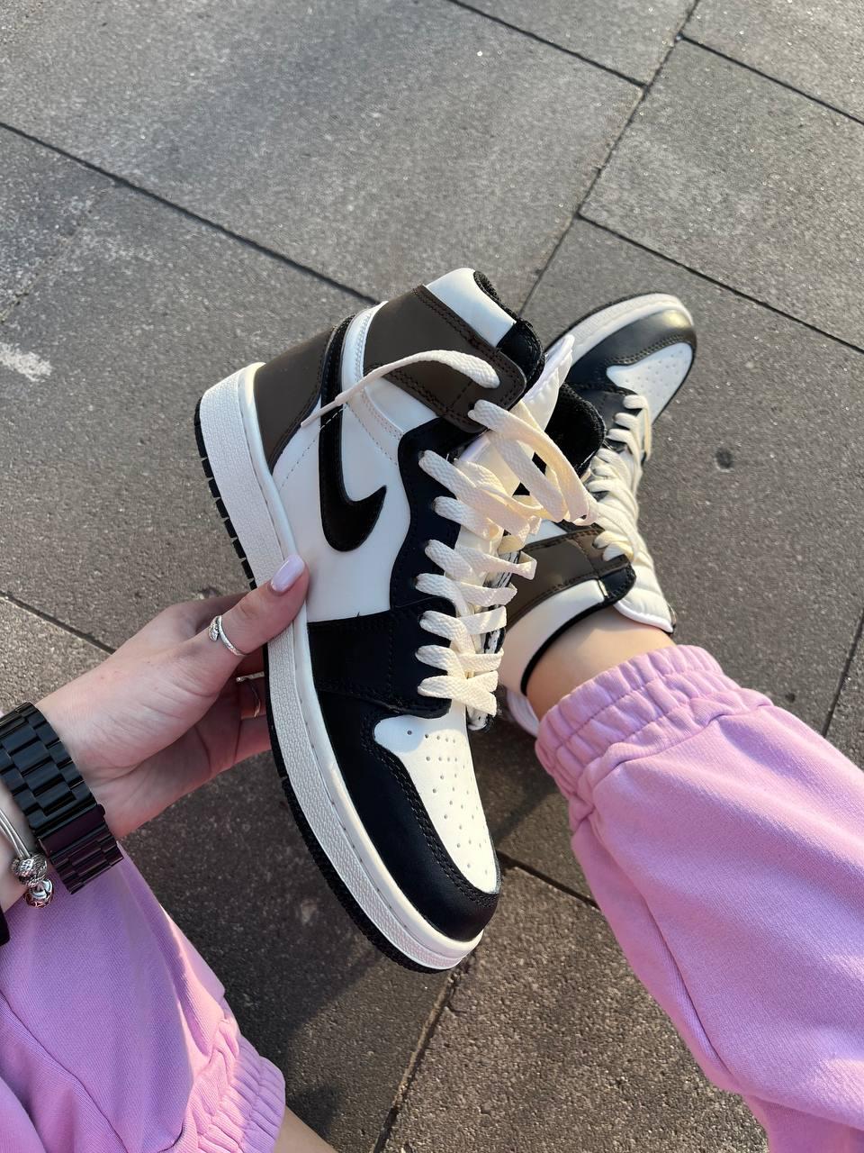 Nike Air Jordan 1 Retro Two Dark Mocha 3