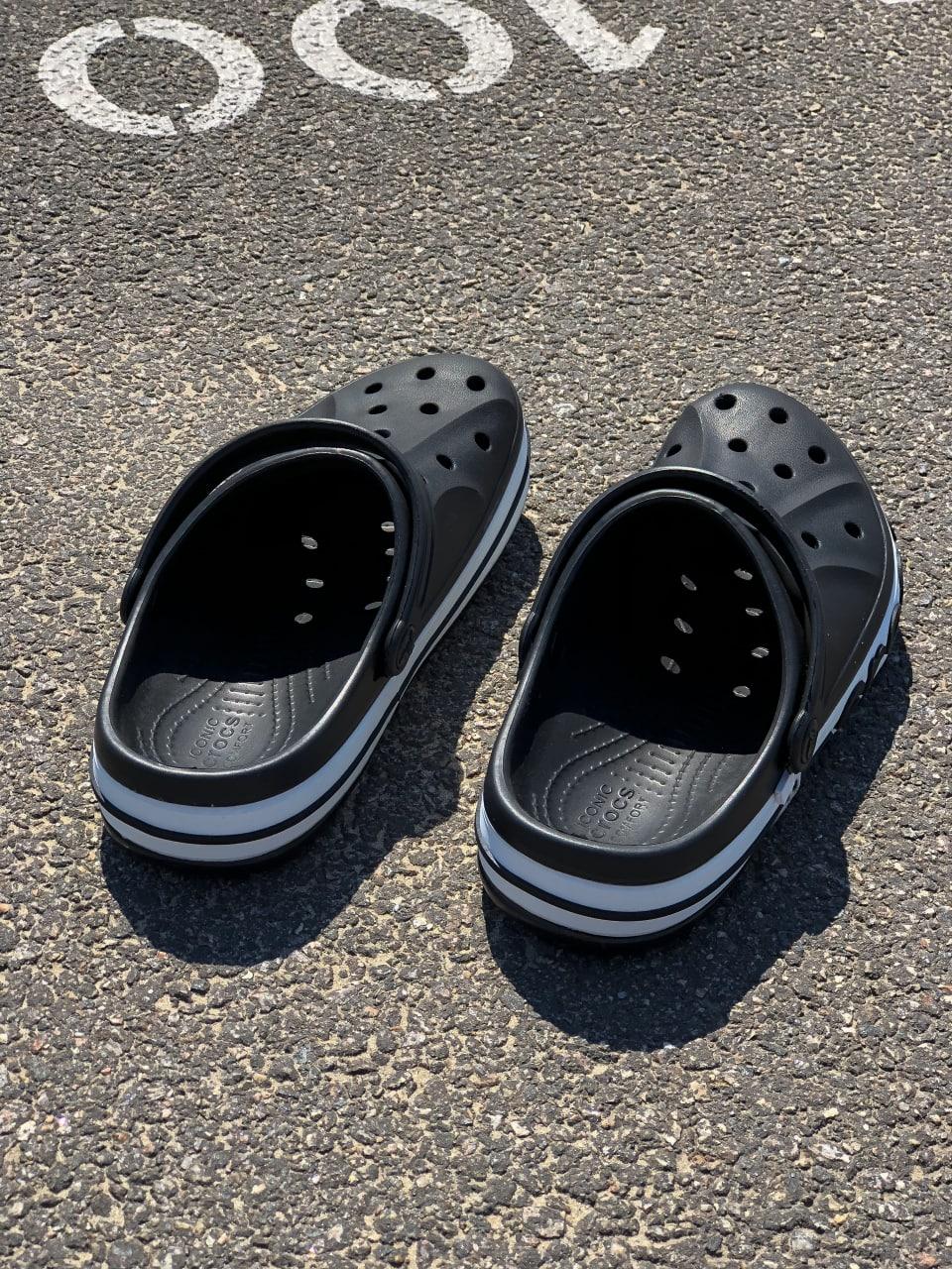 Crocs Black White