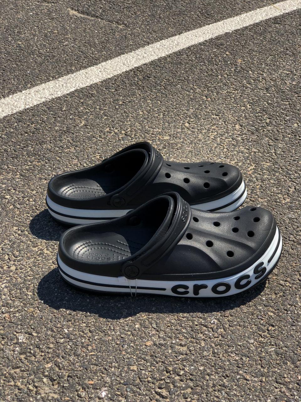 Crocs Black White