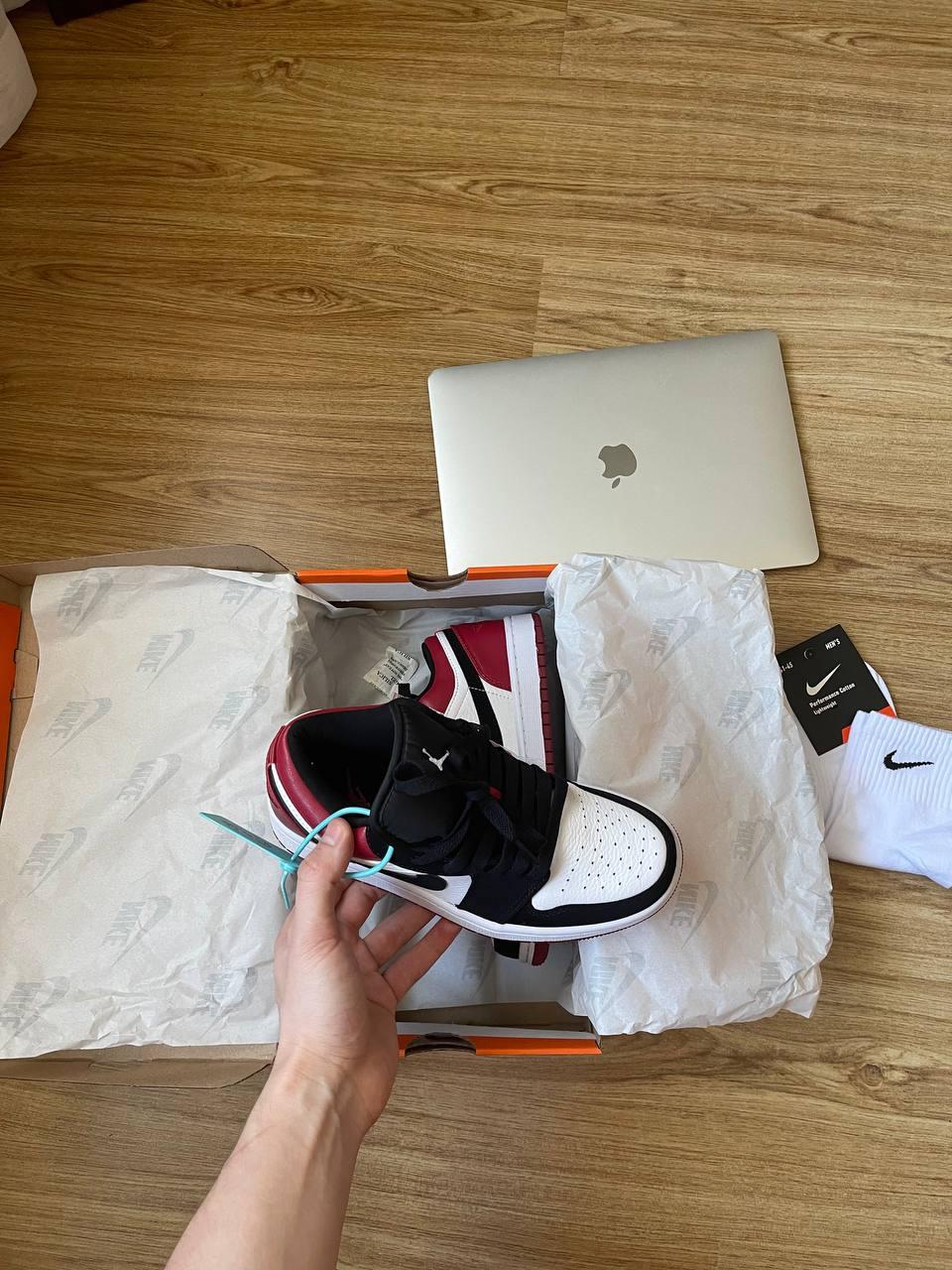 Nike Air Jordan Retro 1 Low White Black Red