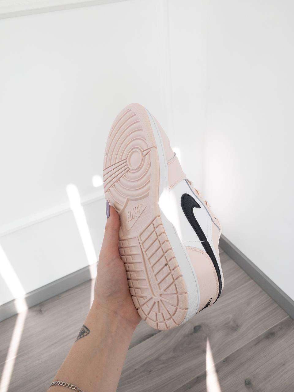 Nike Air Jordan Retro 1 Low Pink