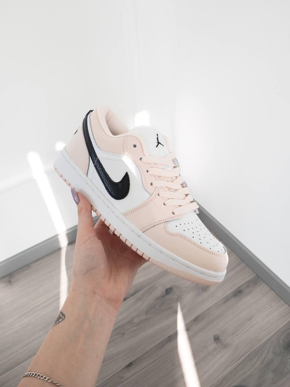 Nike Air Jordan Retro 1 Low Pink