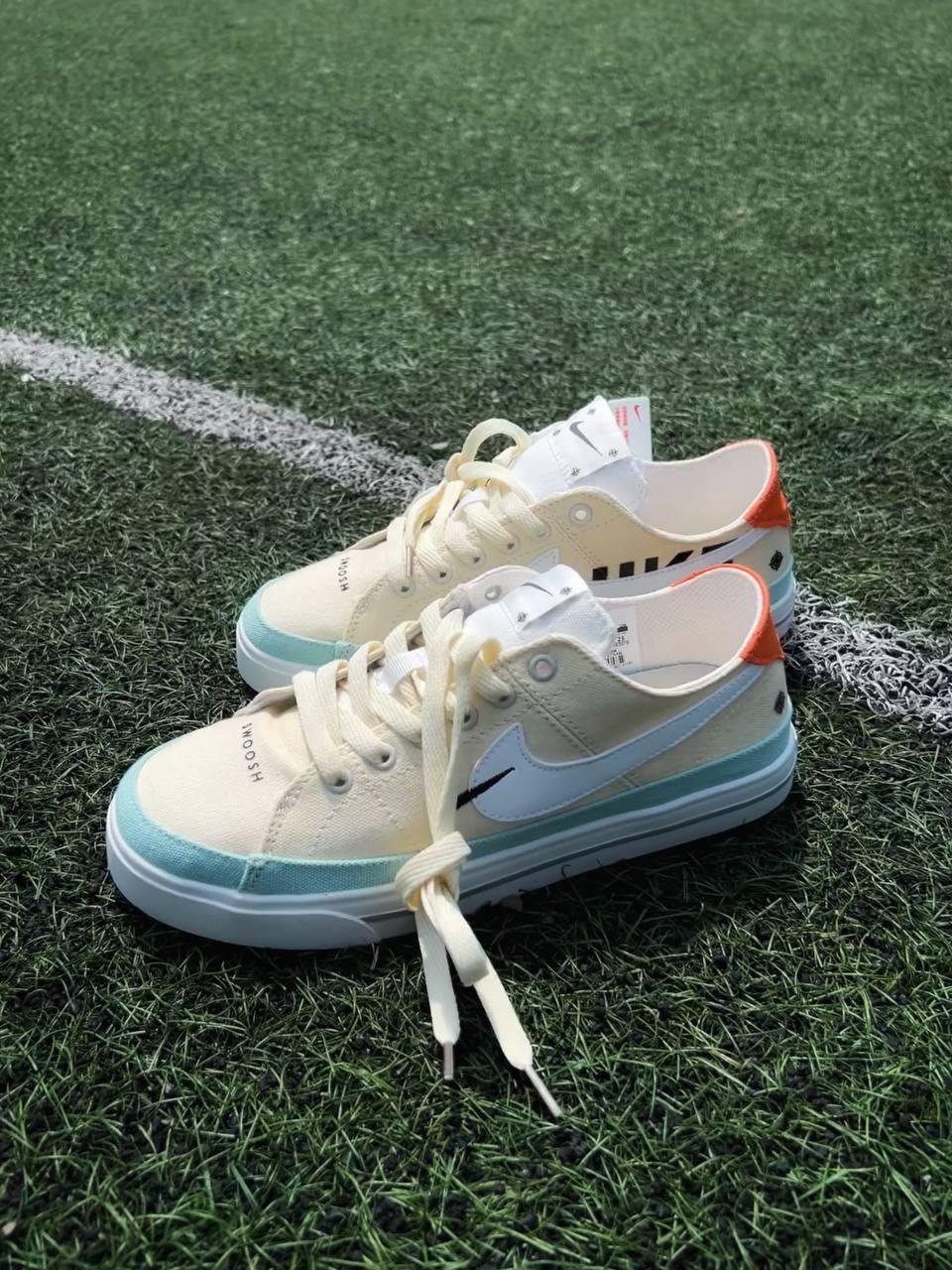 Nike Court Legacy Canvas Beige