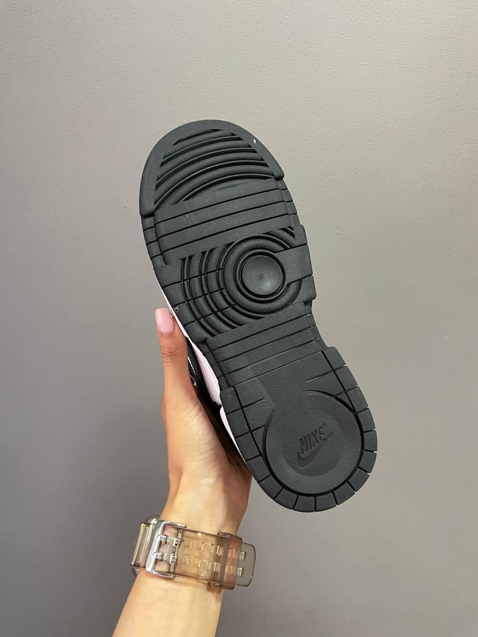 Nike Dunk Disrupt Black White