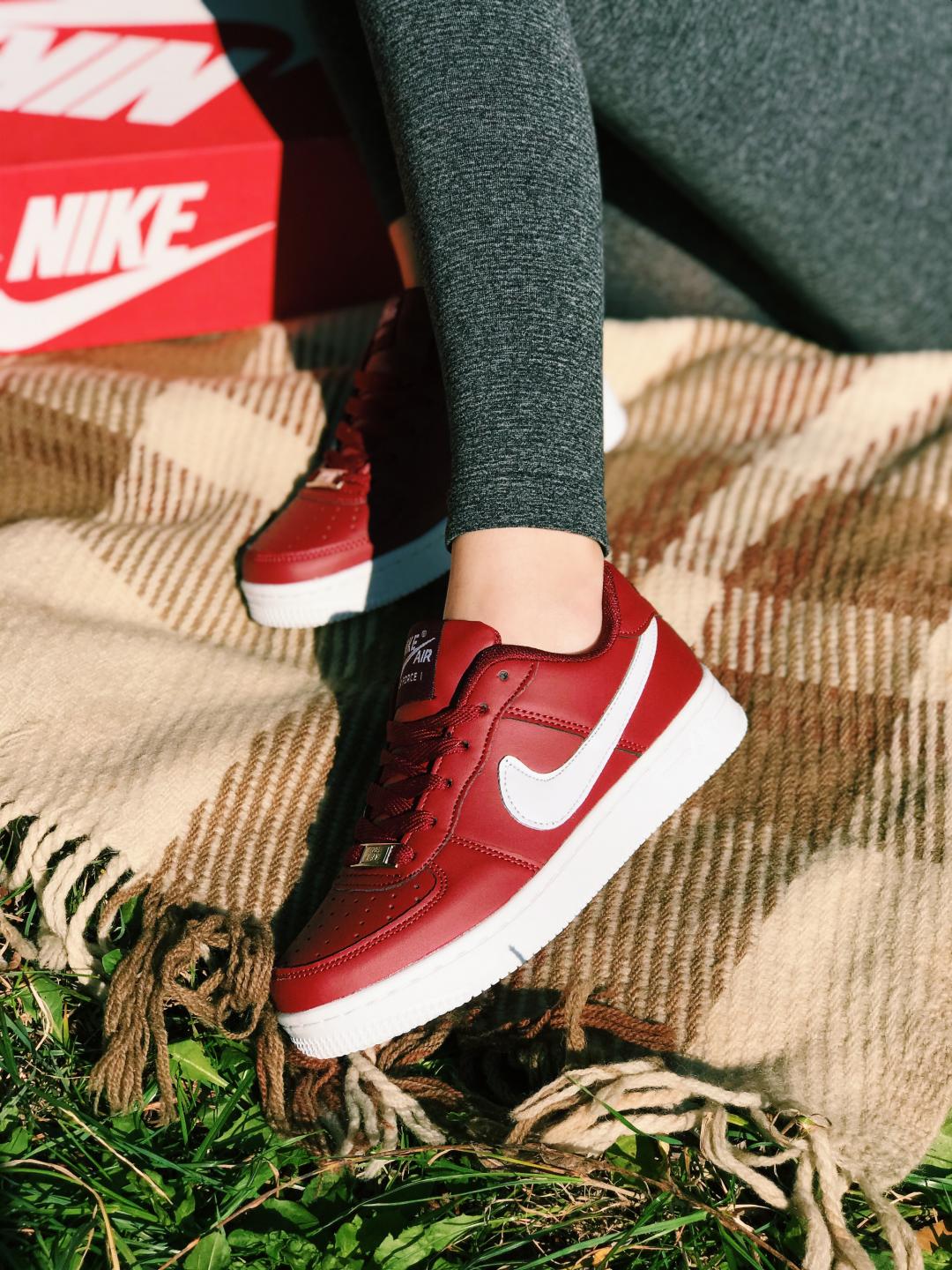 Nike Air Force 1 Red White 1