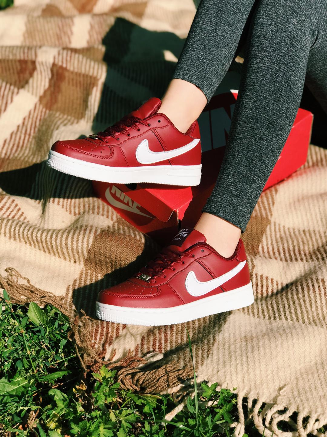 Nike Air Force 1 Red White 1