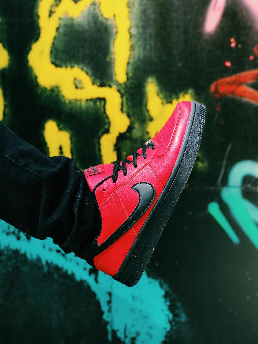 Nike Air Force 1 Red Black