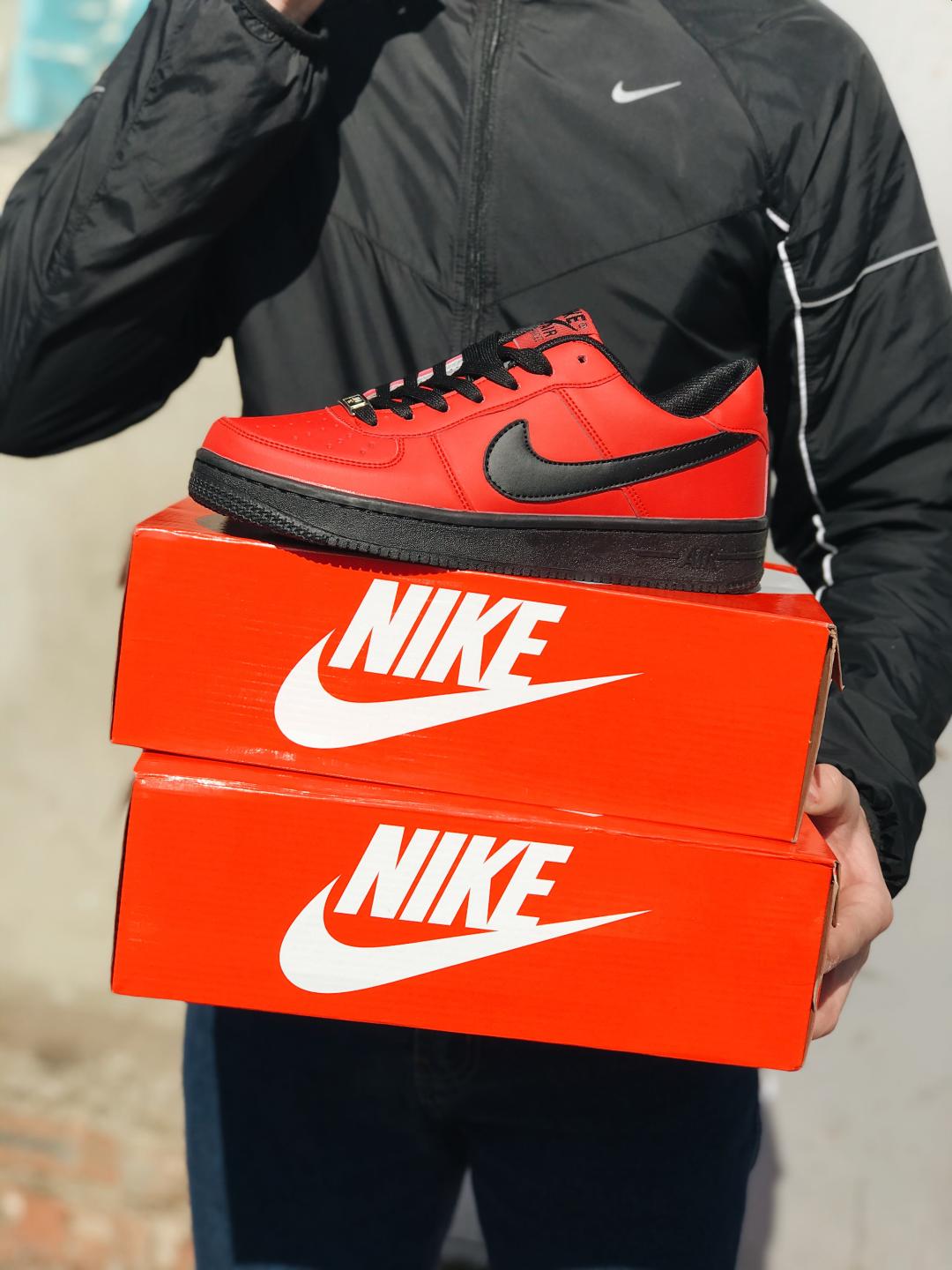 Nike Air Force 1 Red Black
