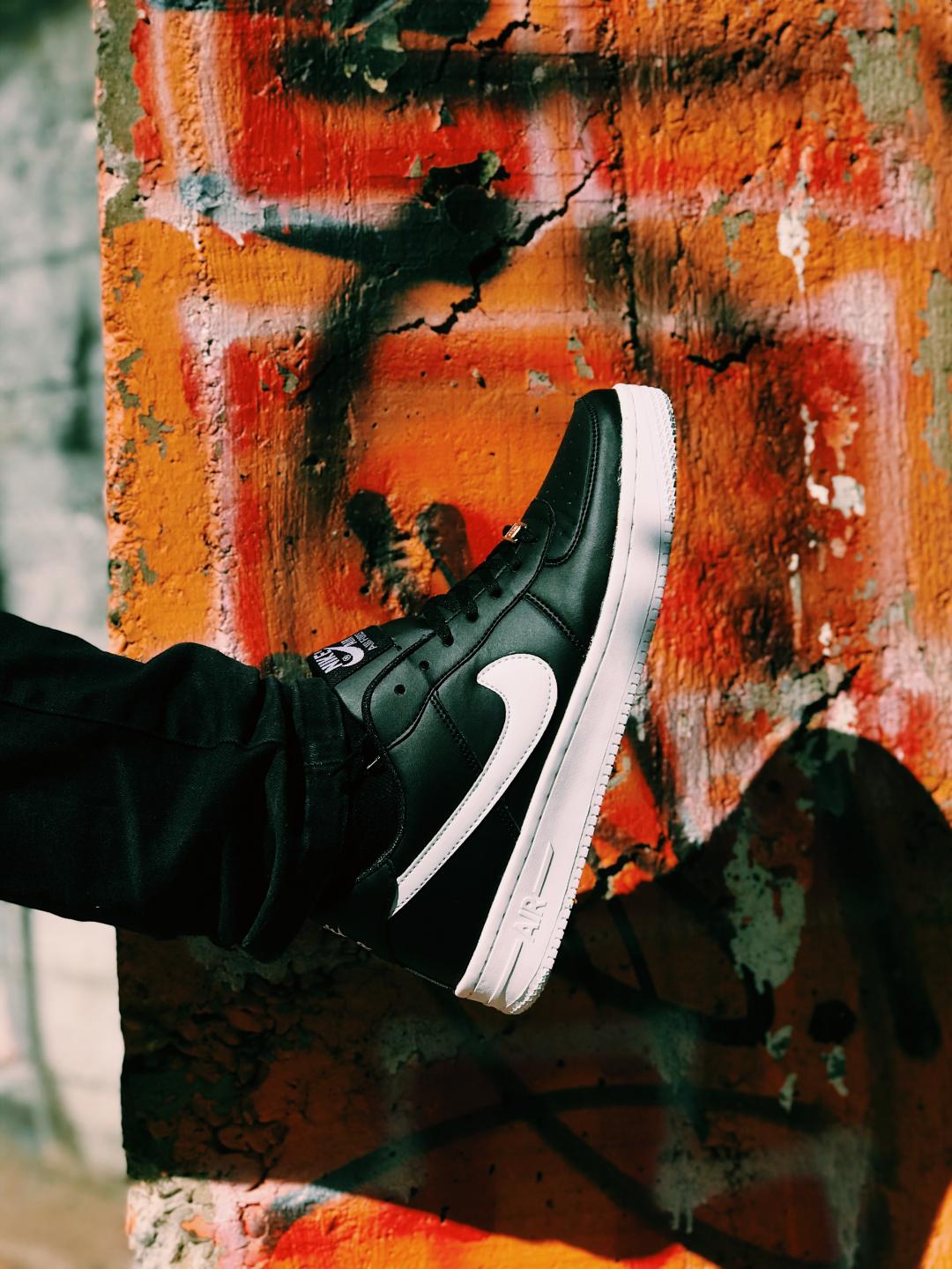 Nike Air Force 1 Black White Logo 2