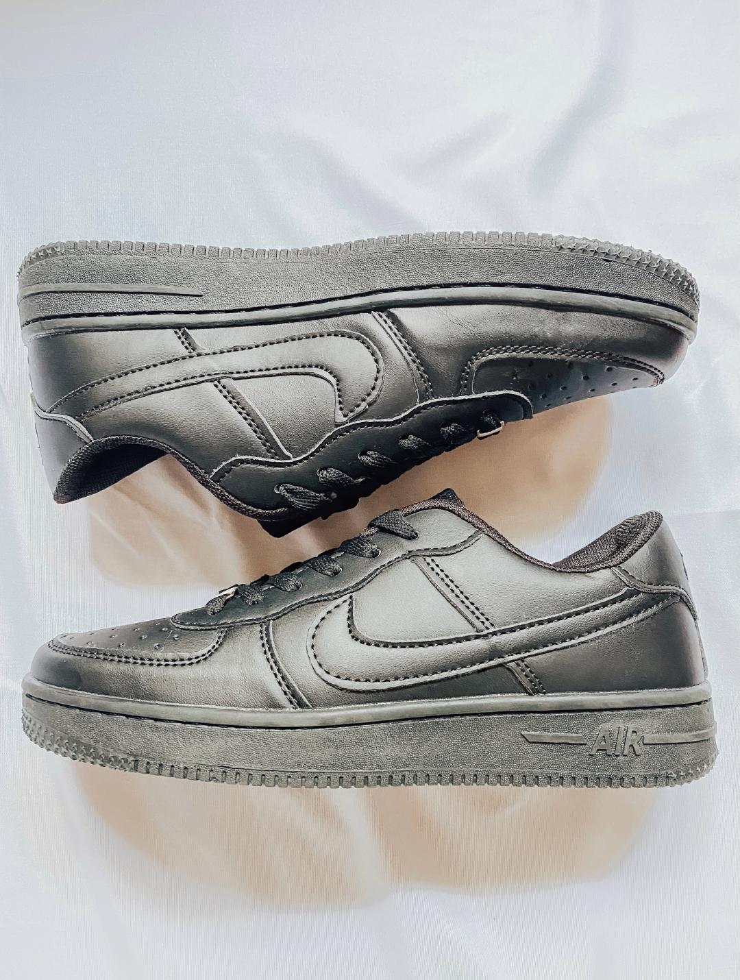Nike Air Force 1 Classic Black 3