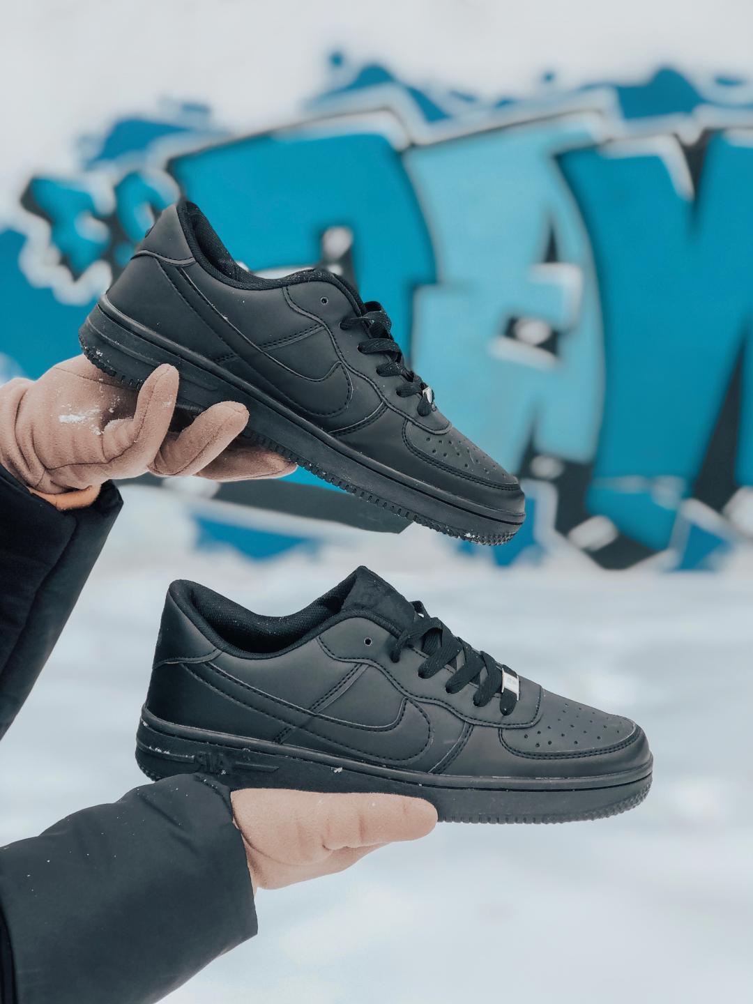 Nike Air Force 1 Classic Black 3