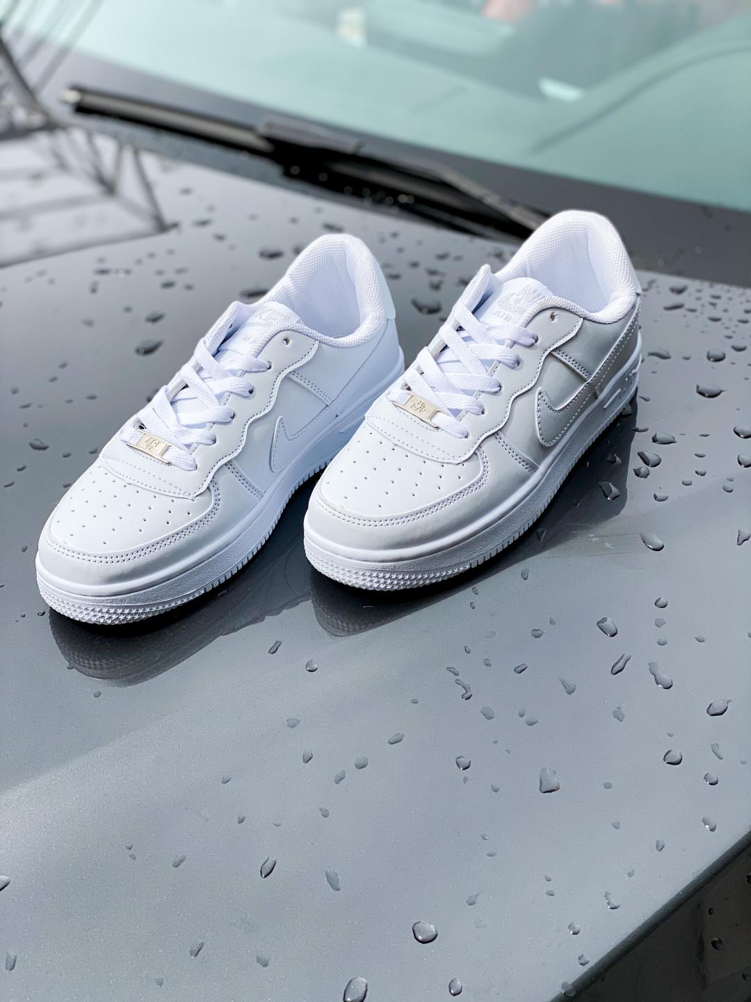 Nike Air Force 1 Classic White 3