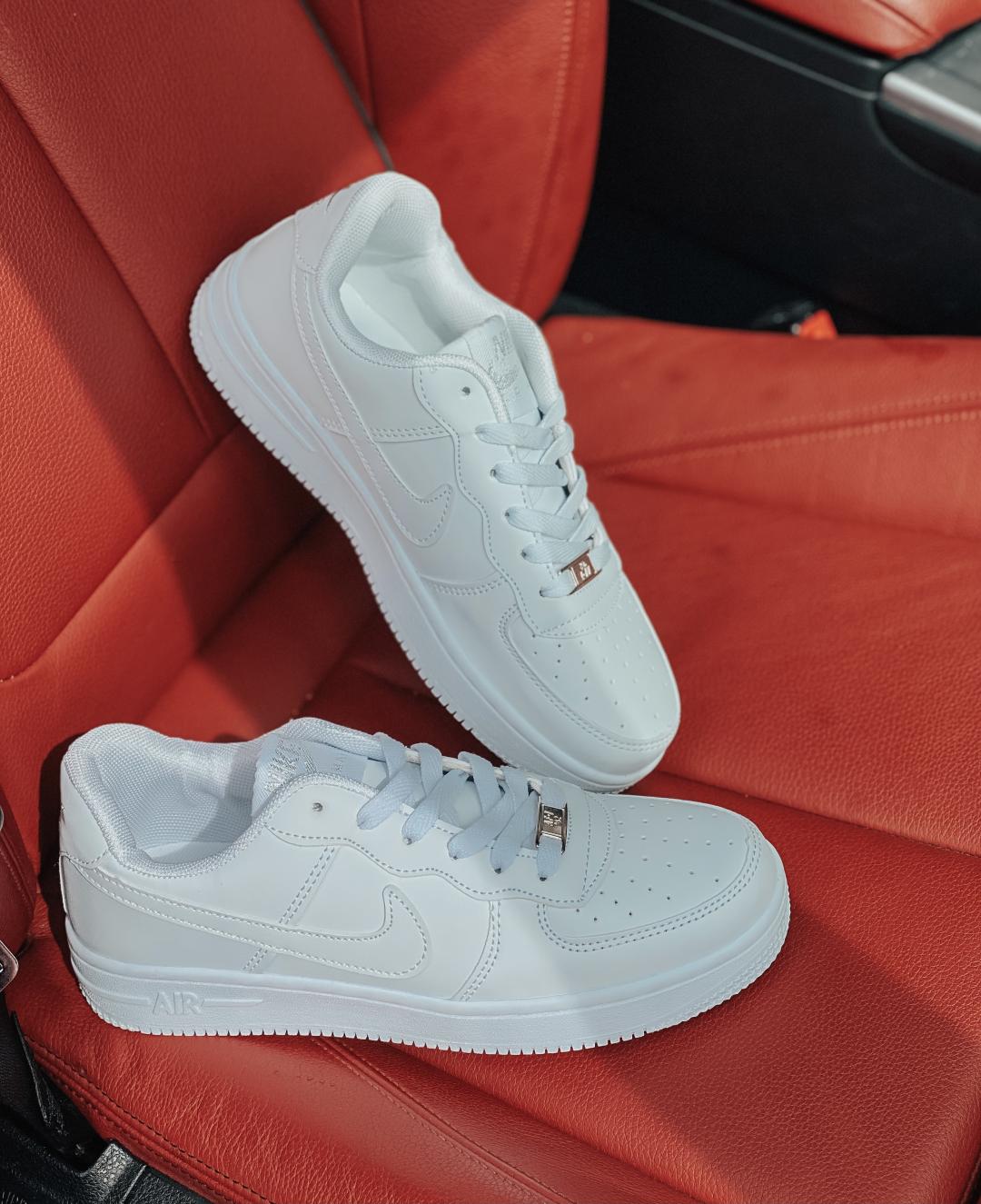 Nike Air Force 1 Classic White 3