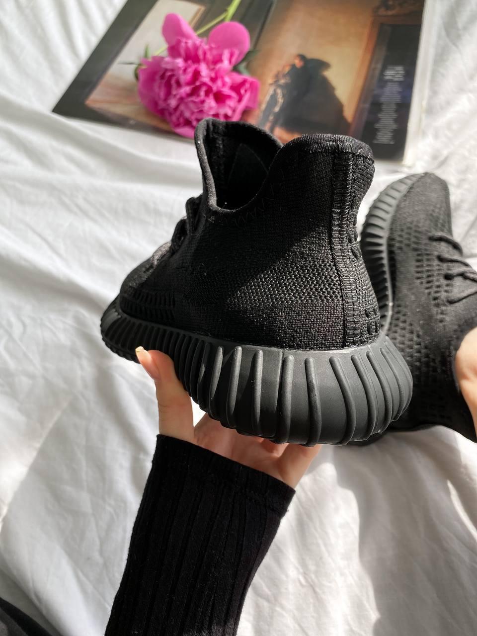 Adidas Yeezy Boost 350 Black (Рефлективні шнурки)