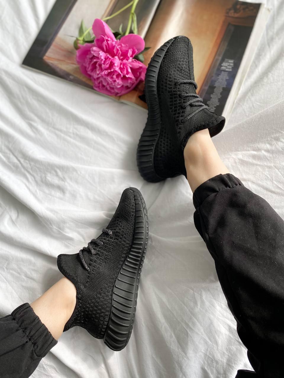 Adidas Yeezy Boost 350 Black (Рефлективні шнурки)
