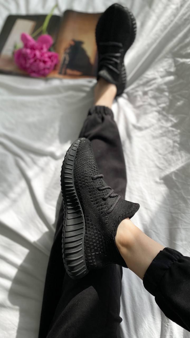 Adidas Yeezy Boost 350 Black (Рефлективні шнурки)