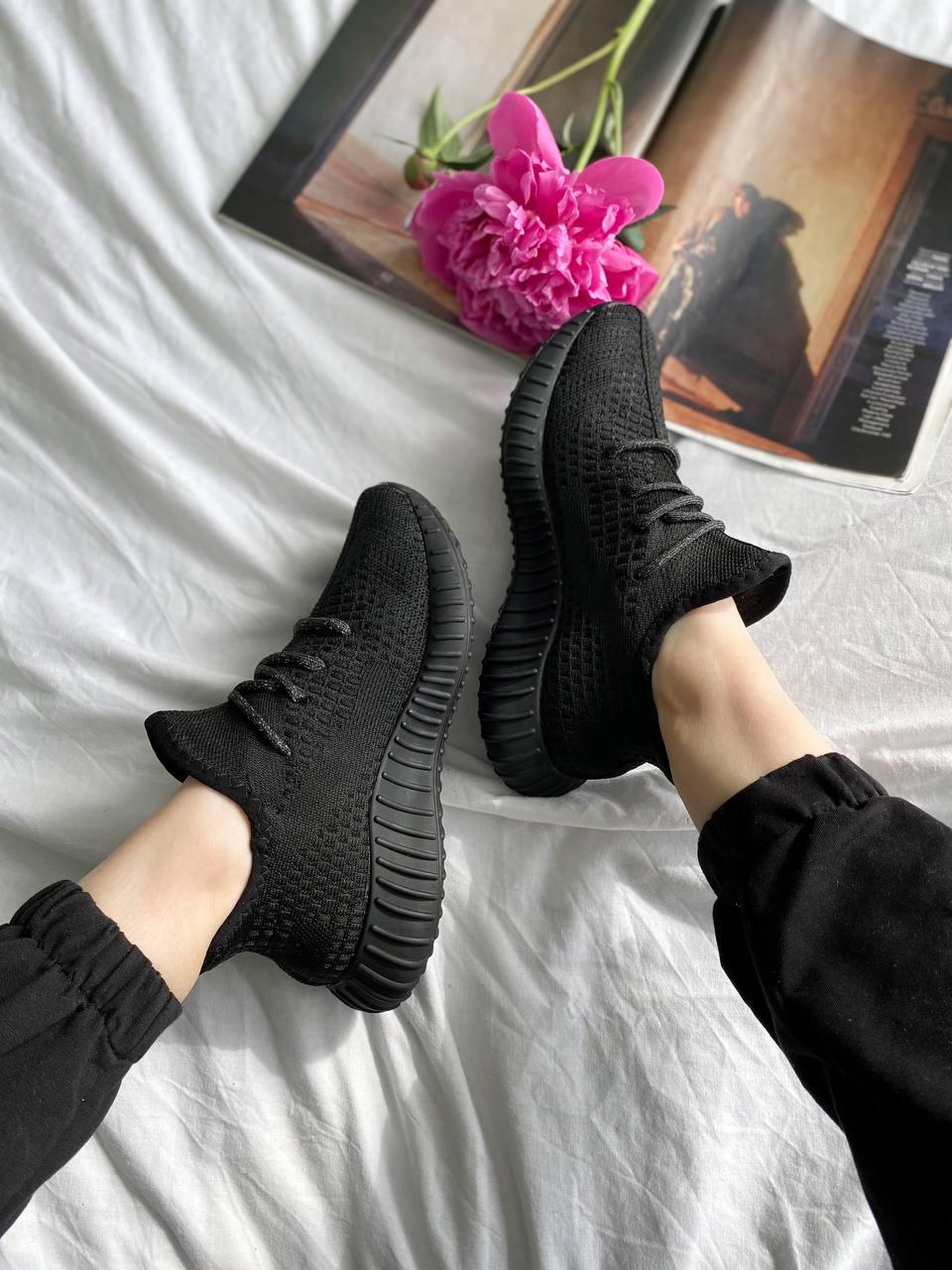 Adidas Yeezy Boost 350 Black (Рефлективні шнурки)