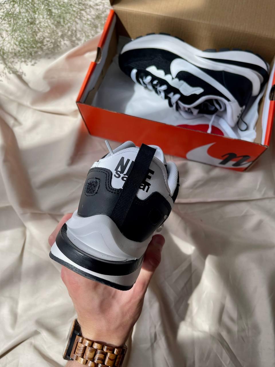 Nike VaporWaffle x Sacai Black