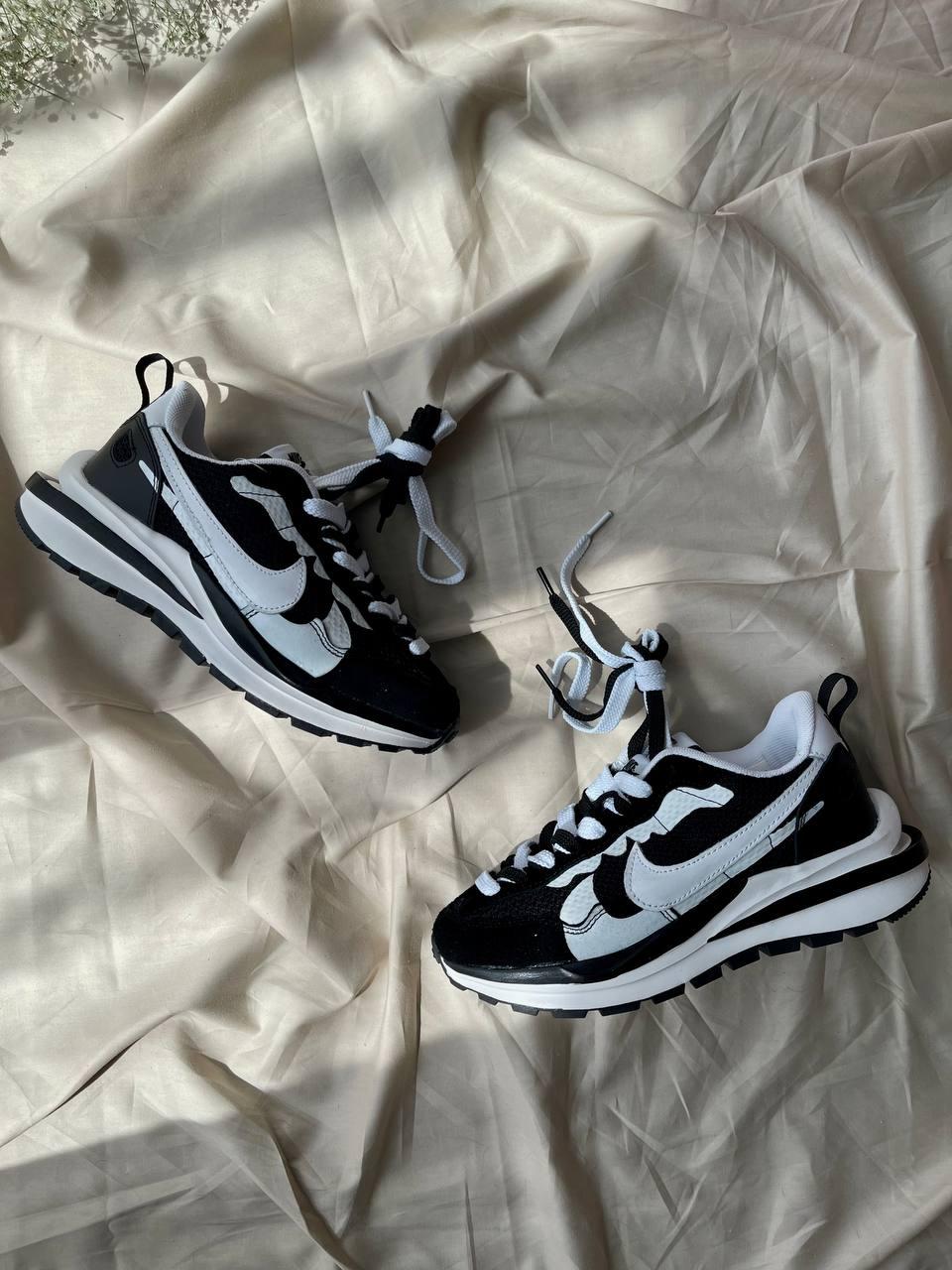 Nike VaporWaffle x Sacai Black