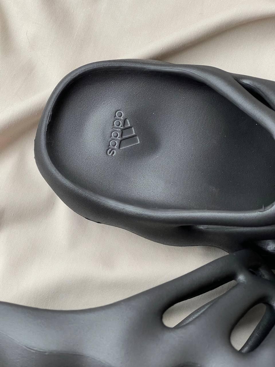 Adidas Yeezy 450 Slide Black