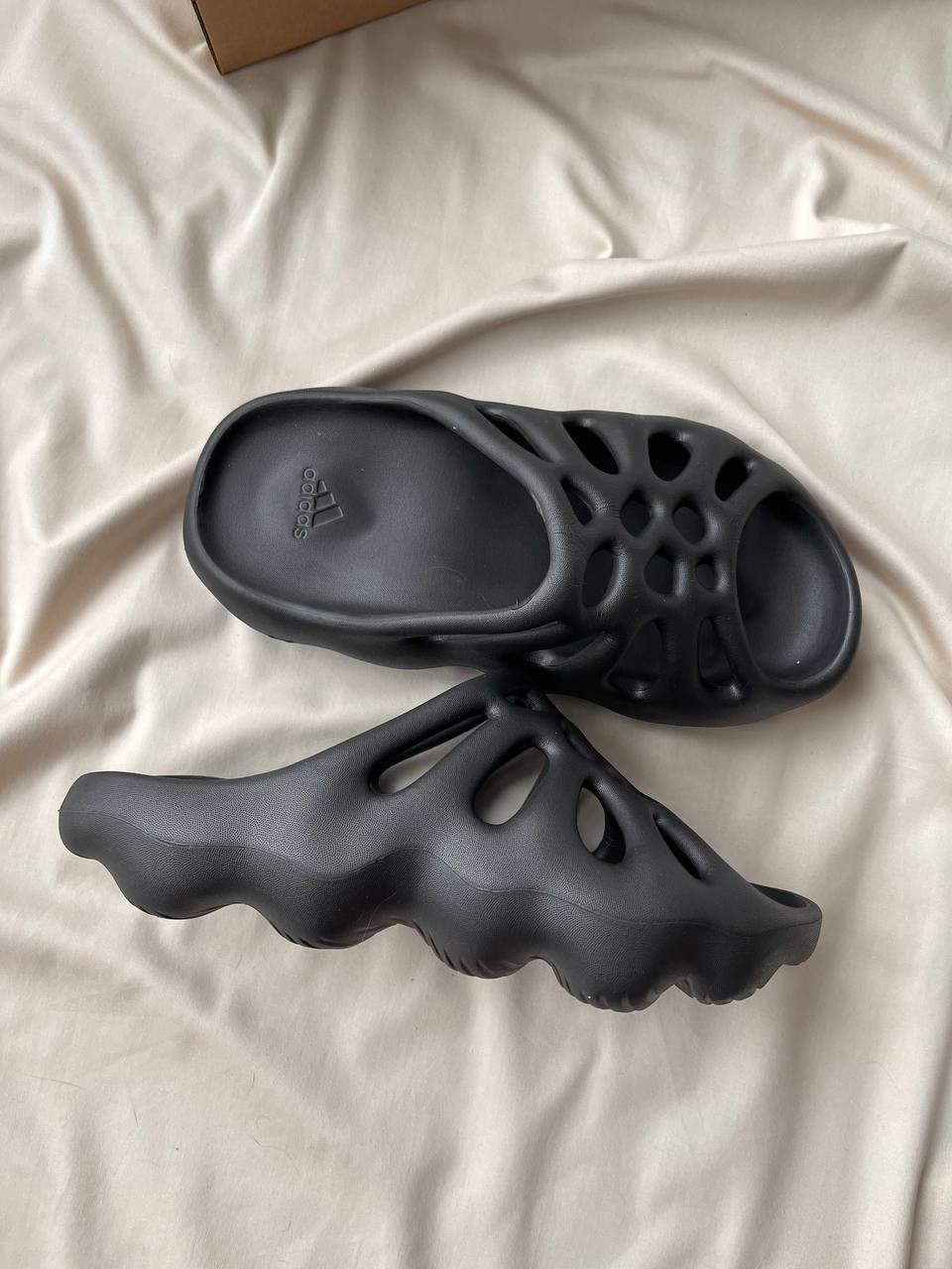 Adidas Yeezy 450 Slide Black