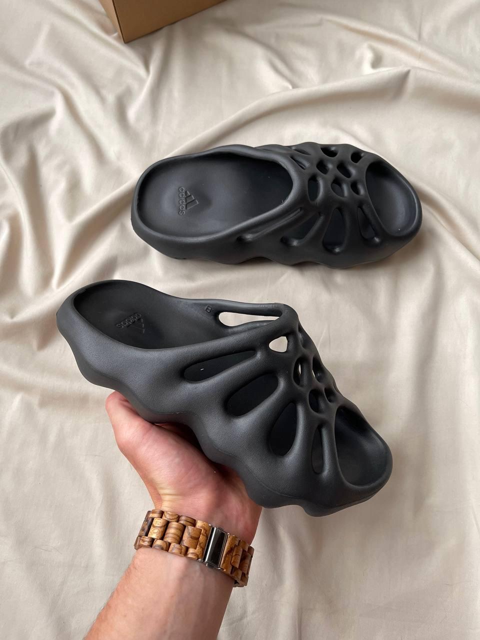 Adidas Yeezy 450 Slide Black