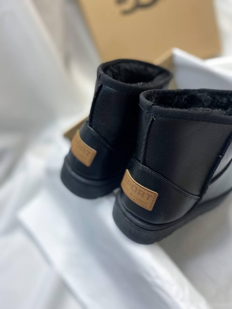Ugg Mini Black Leather No logo