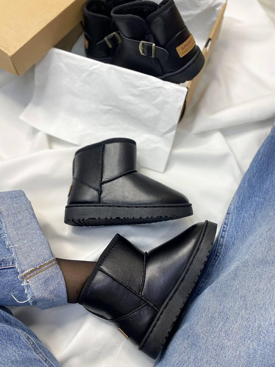 Ugg Mini Black Leather No logo