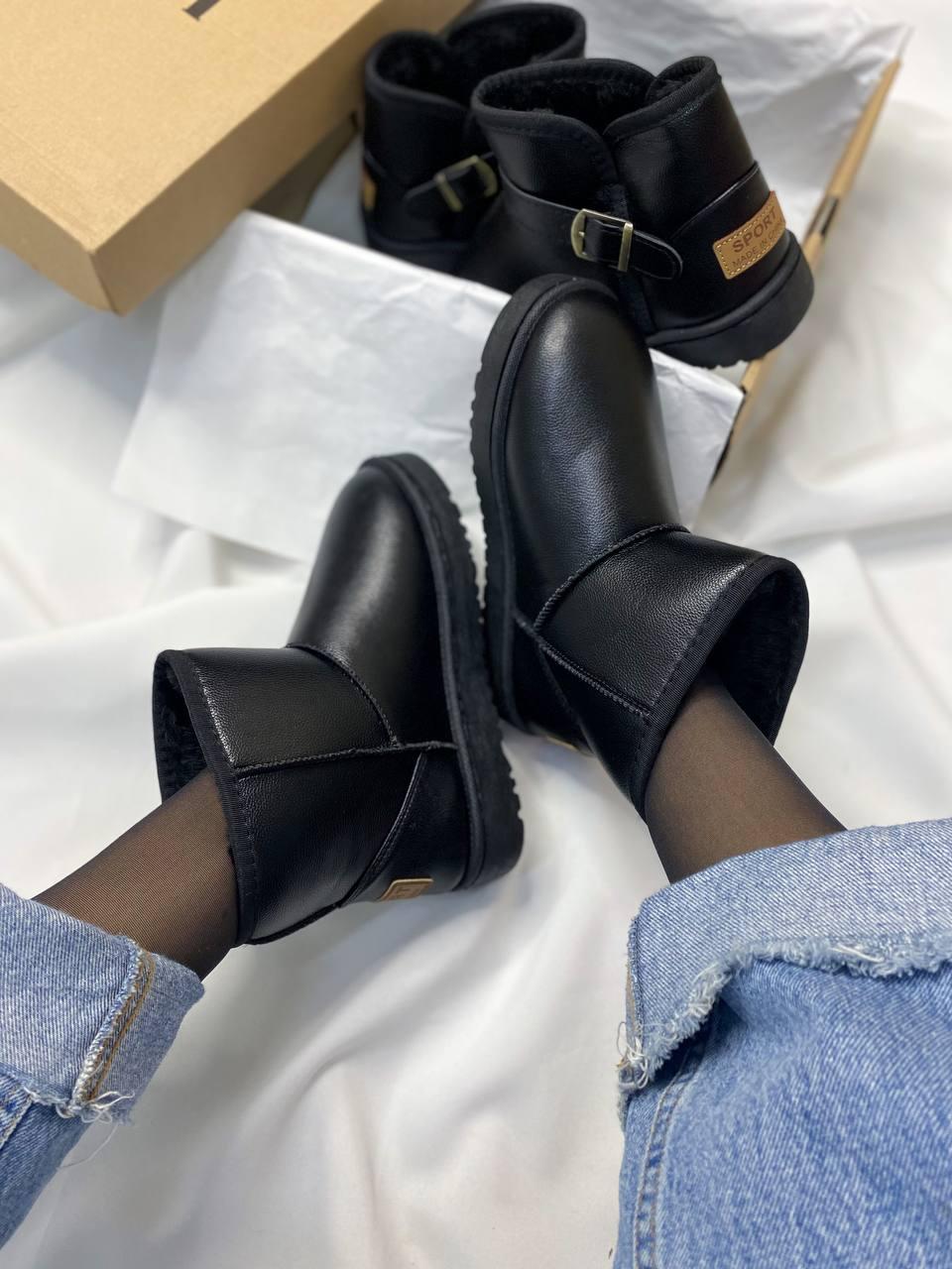 Ugg Mini Black Leather No logo