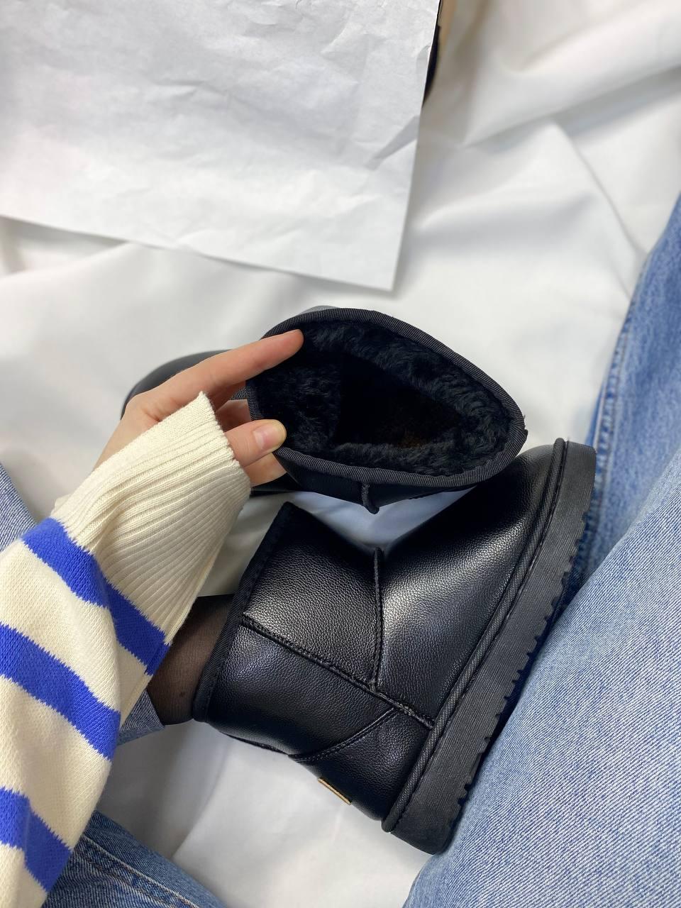 Ugg Mini Black Leather No logo