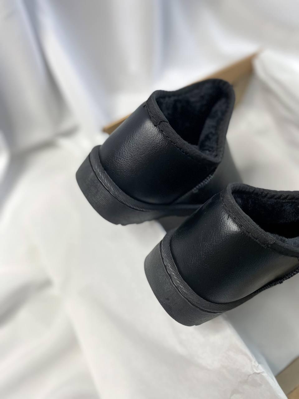 Ugg Ultra Mini Smooth Leather No logo