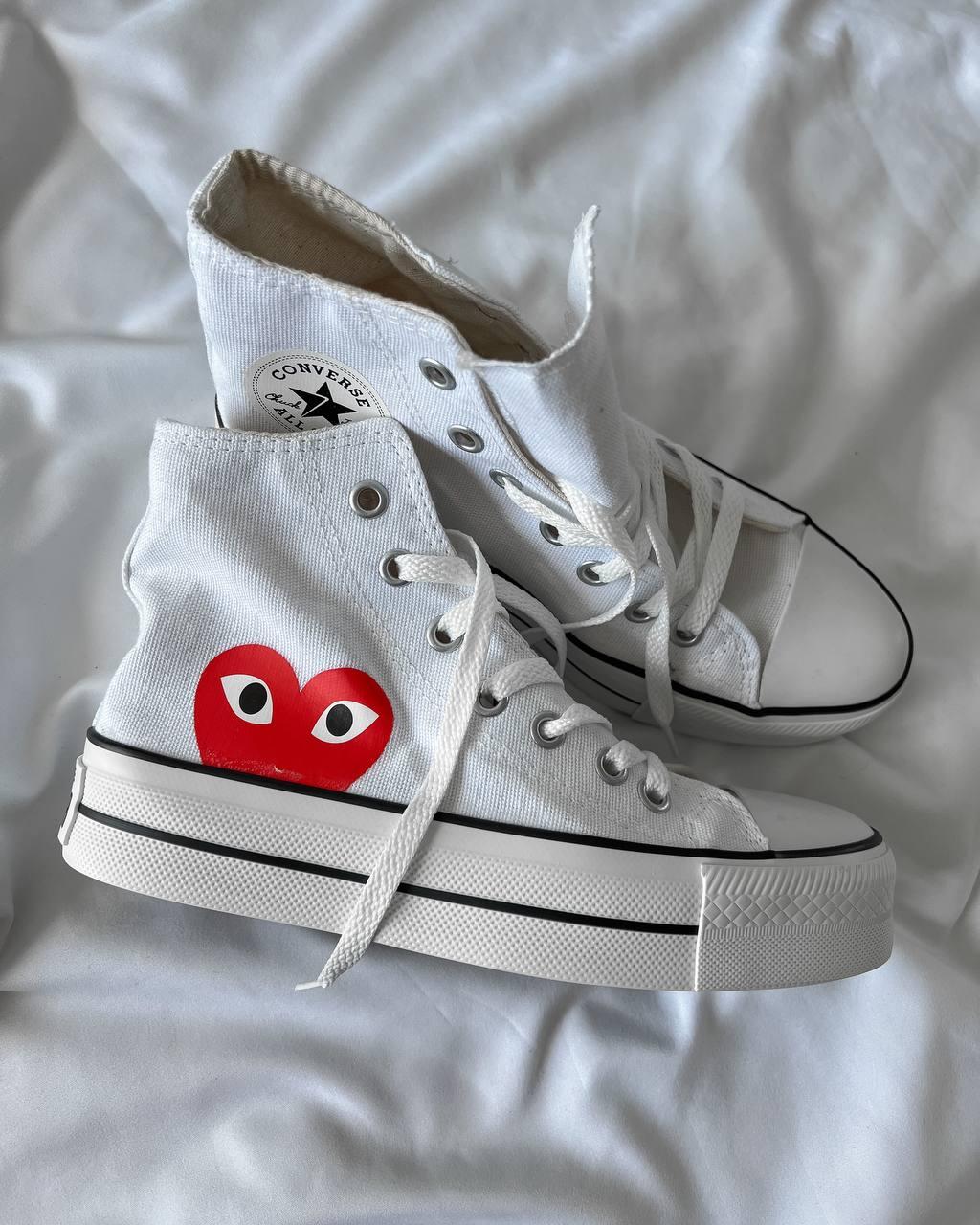 Comme Des Garçons Play White