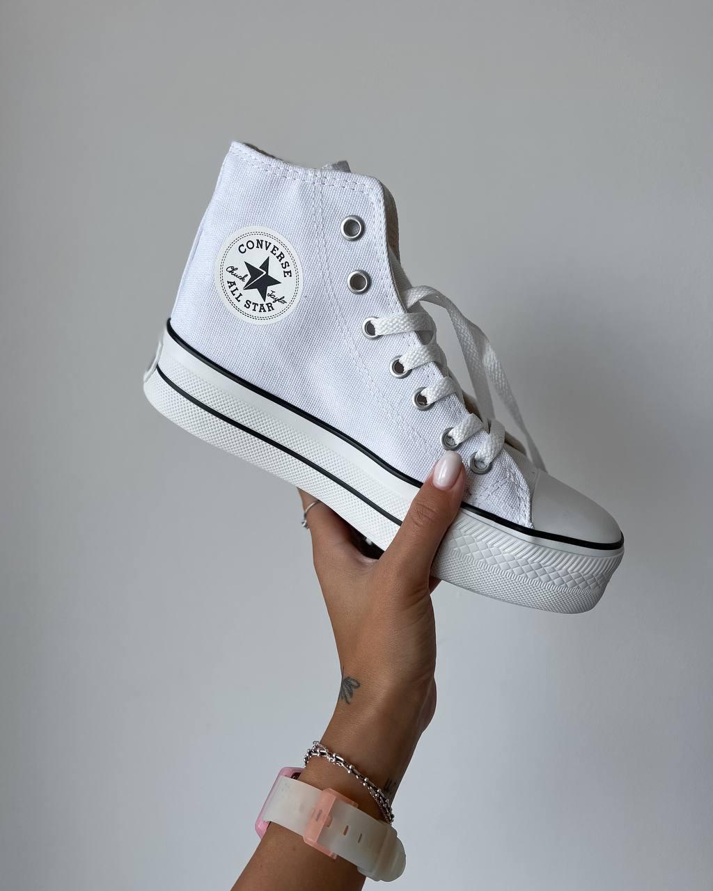 Comme Des Garçons Play White