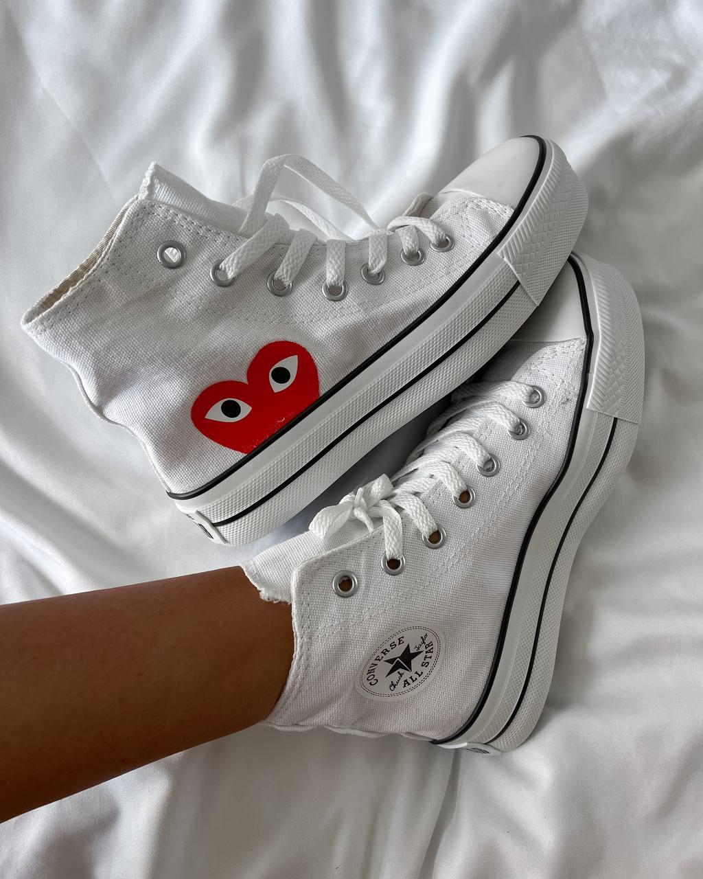 Comme Des Garçons Play White