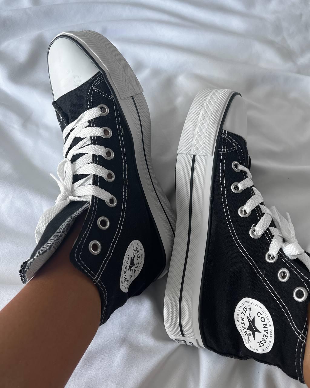 Comme Des Garçons Play Black