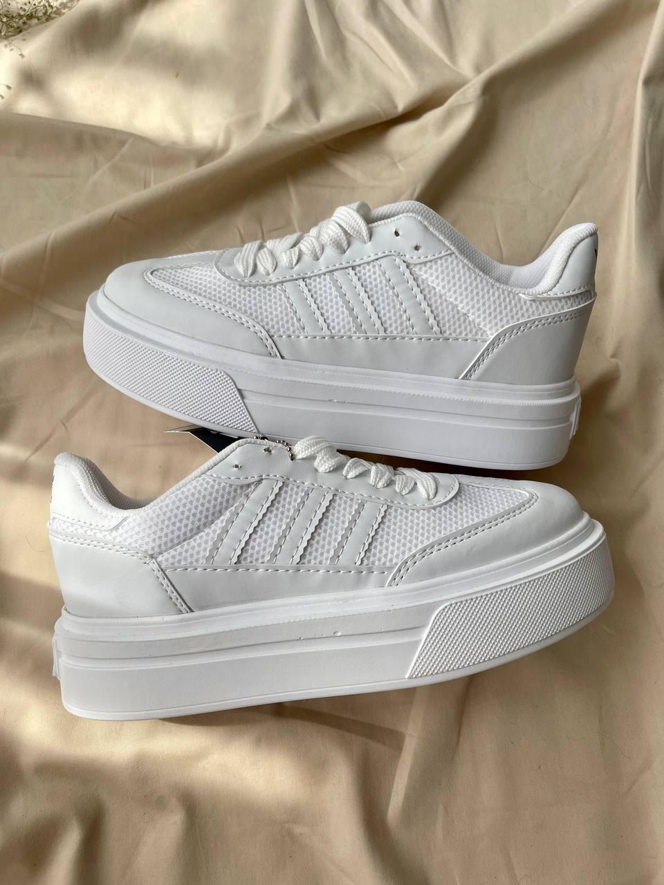 Adidas Sneakers White