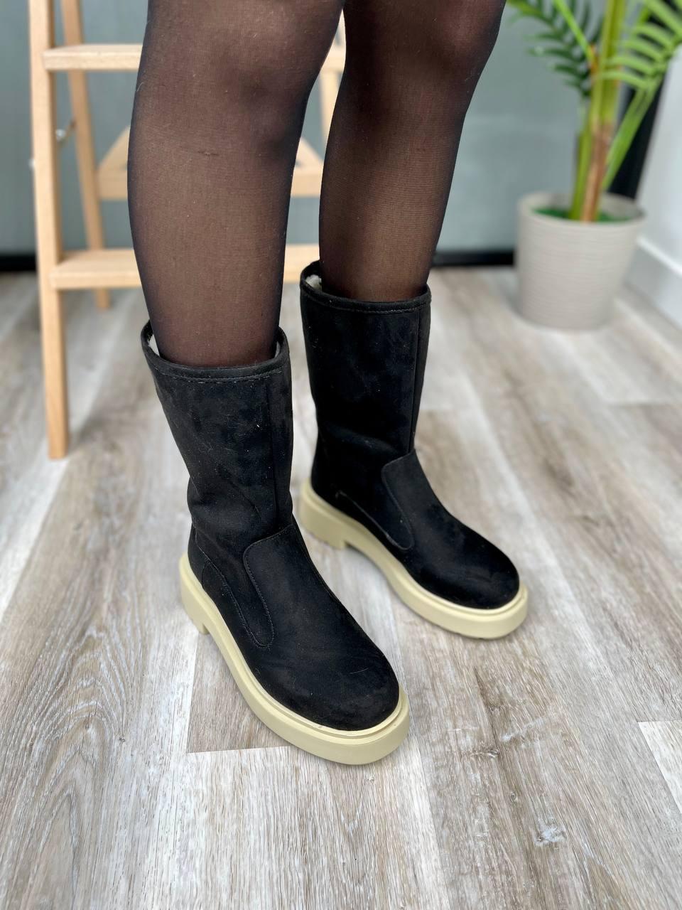 Suede Boots Short Black