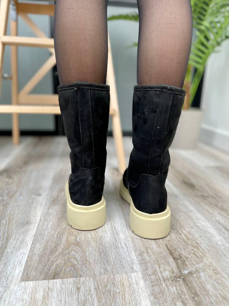 Suede Boots Short Black