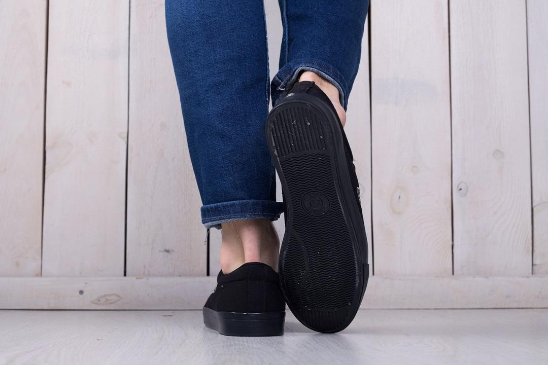 Lacoste Black