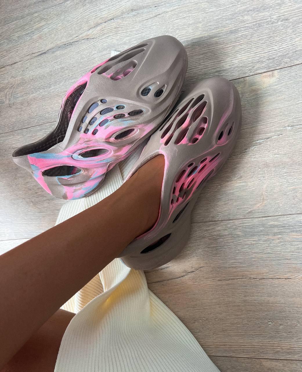 Foam Runner MX Sand Grey